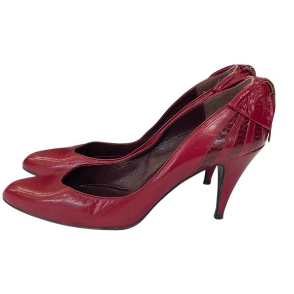 Stuart Weitzman Mr. Seymour Burgundy Red Retro 90s Bow Croc High Heels Size 7 - Picture 1 of 9